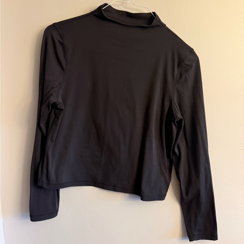 Danskin Black Cropped Long Sleeve Top Small Athletic Stretch Mock Neck